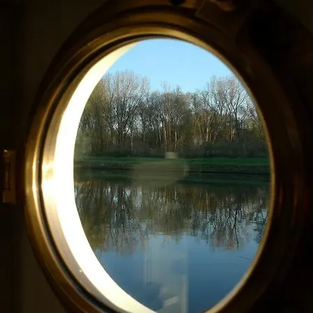 Barge Johanna ブルージュ